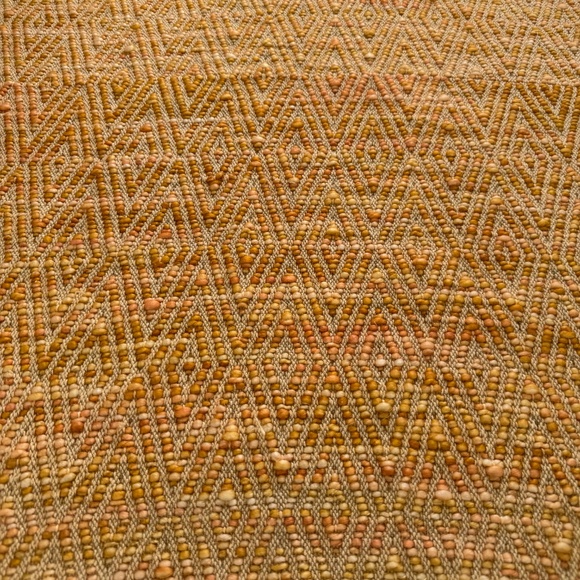 Vintage 80s fringed throw blanket, orange, peach triangle pattern, lap size - Picture 3 of 9